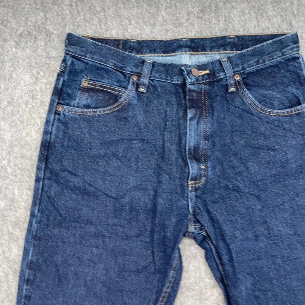 Wrangler Jeans Mens 35x32 Blue Dark Wash Straight Leg Regular Fit New